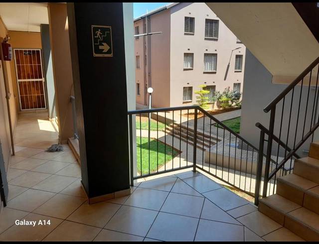 3 BEDROOM APARTMENT FOR SALE IN JABULANI